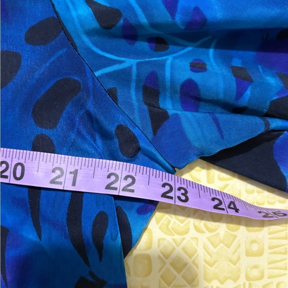 Blue Floral Button-Up Blouse - Picture 8 of 10